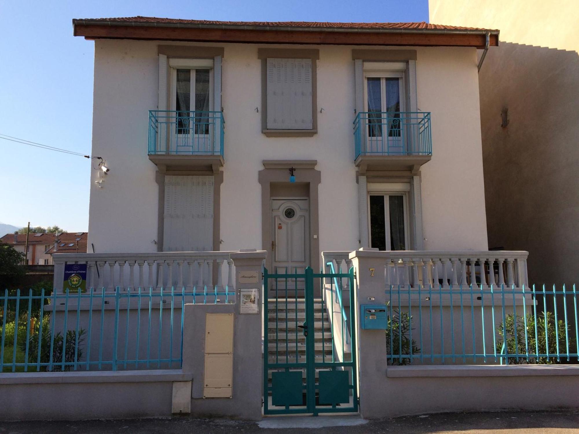 גרנובל Villa Atmosphere Petit Dejeuner Compris מראה חיצוני תמונה